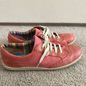 Born leather women’s shoes